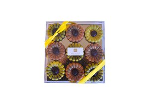 FLEURS GARNIES